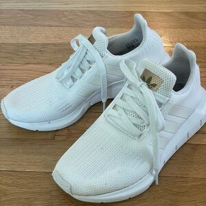 Adidas SWIFT RUN 1.0 SHOES Size 8